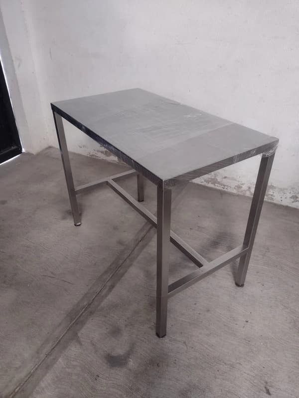Mesa de trabajo de acero inoxidable 60 × 110 × 90 cm